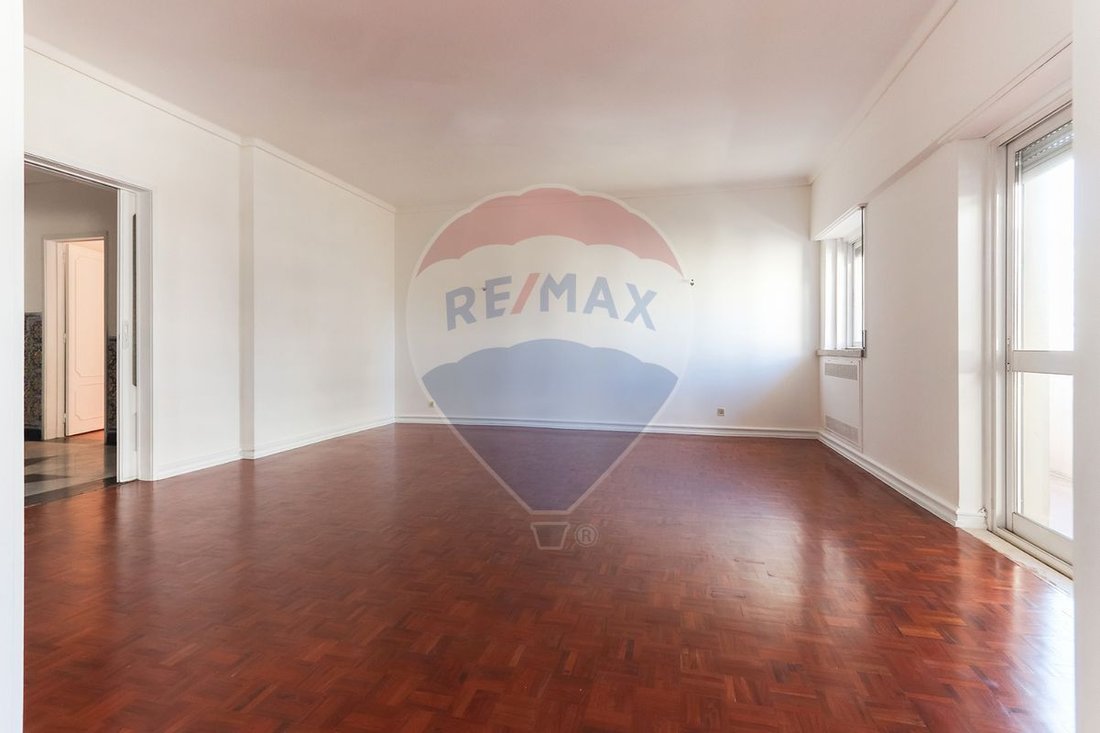 Apartment in Sao Domingos de Benfica, Lisbon, Portugal 3 - 13221104