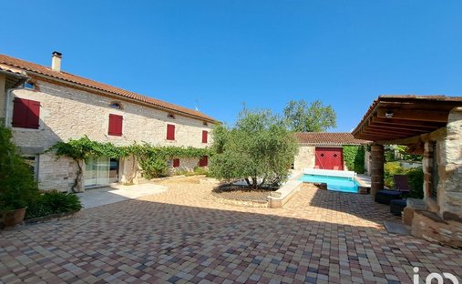 Luxury homes with terrace for sale in LabastideGabausse, Occitanie