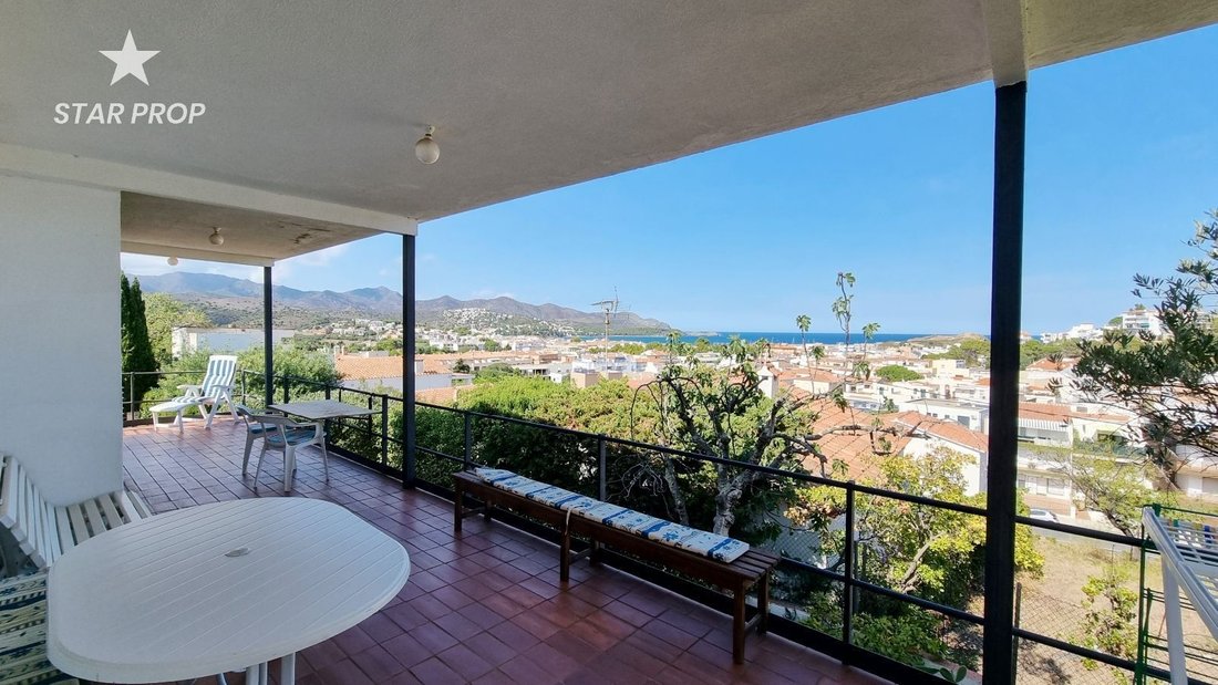 Llançà Villa In Llançà, Catalonia, Spain For Sale (13225787)