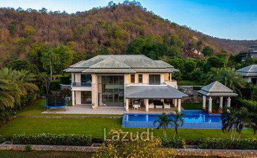 Villa in Hin Lek Fai, Prachuap Khiri Khan, Thailand 1