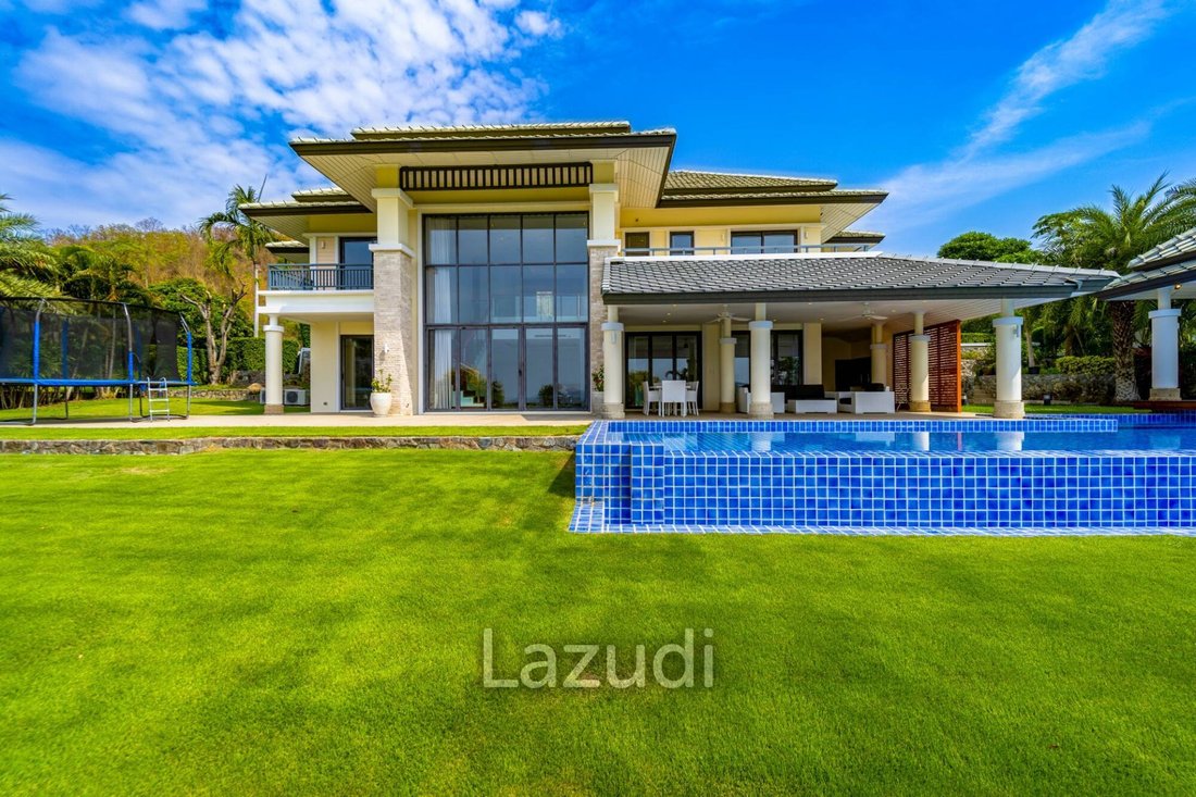 Villa in Hin Lek Fai, Prachuap Khiri Khan, Thailand 1 - 13226002