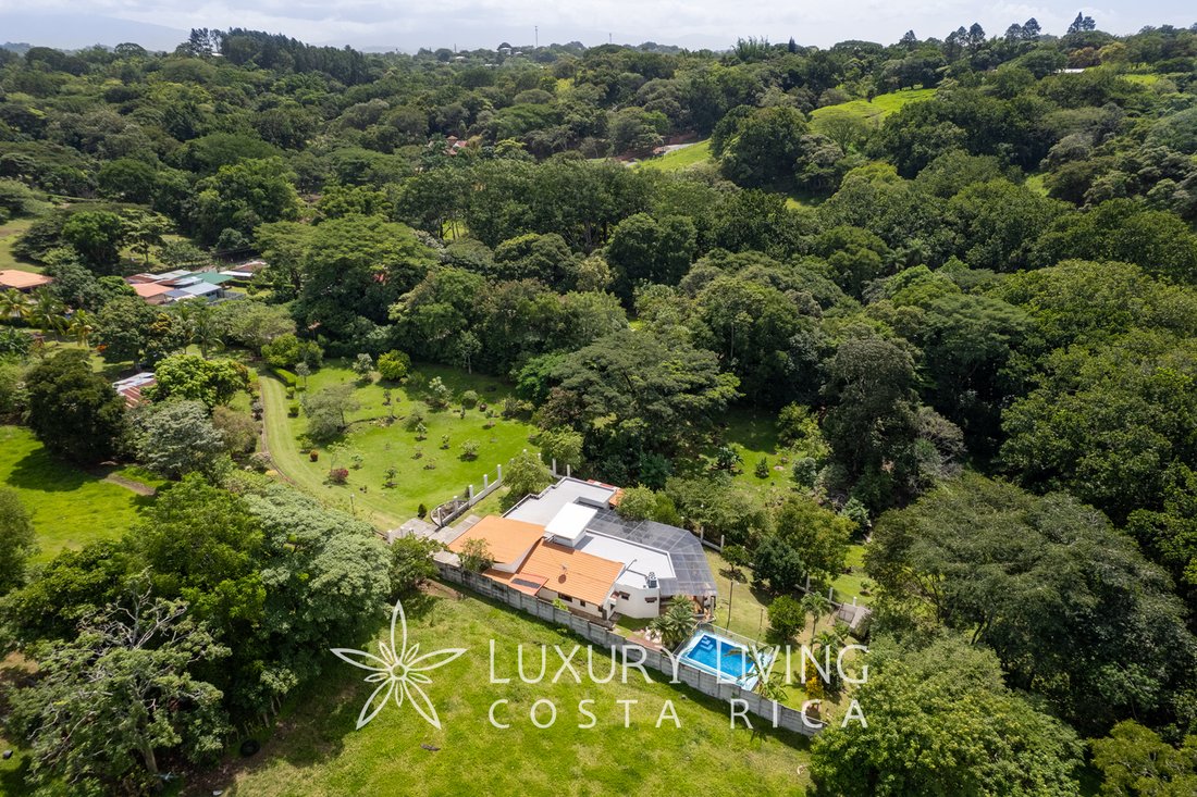 House in Garita District, Alajuela, Alajuela Province, Costa Rica 1 - 13225128