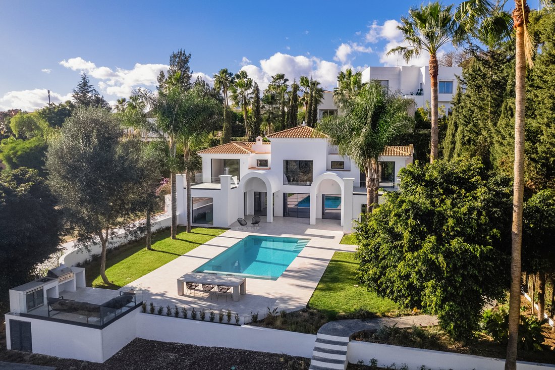 Villa in El Paraíso, Benahavis, Spain 3 - 13226947
