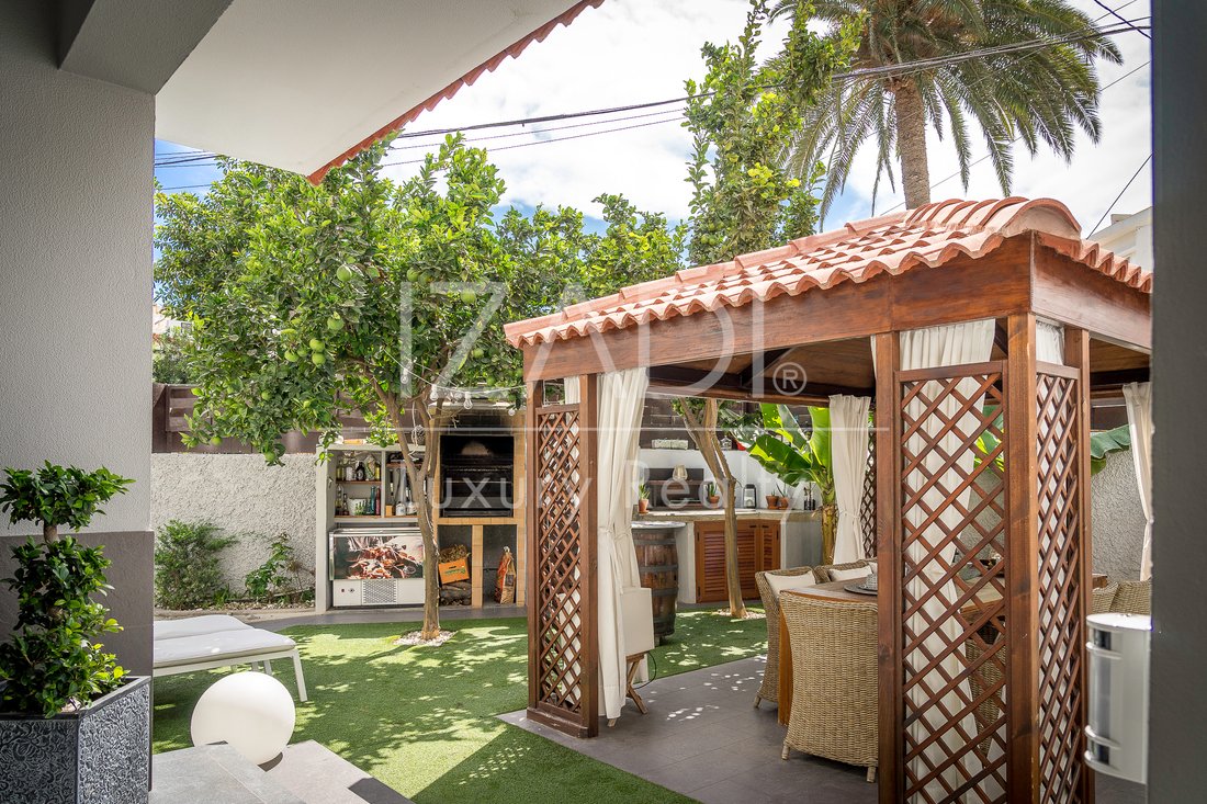 Chalet in Ciudad Jardin, Las Palmas de Gran Canaria, Spain 1 - 13249589
