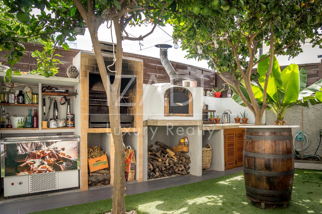 Chalet in Ciudad Jardin, Las Palmas de Gran Canaria, Spain 5 - 13249589