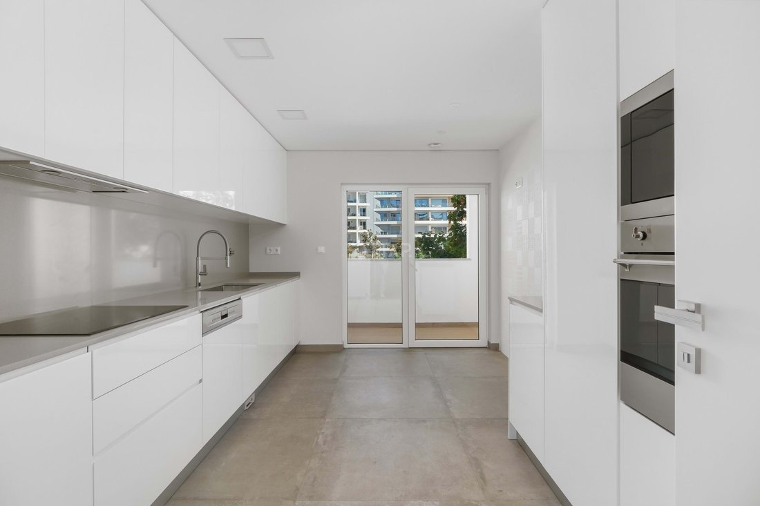 Apartment in Carcavelos e Parede, Lisbon, Portugal 5 - 13227680