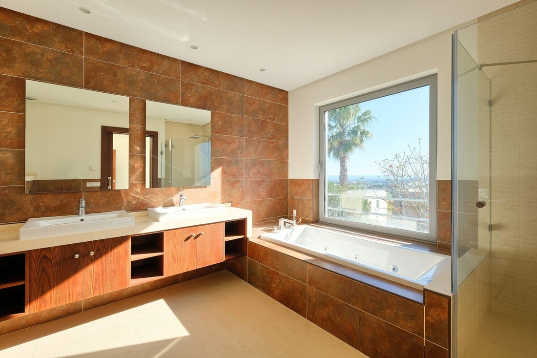 Villa in Benahavis, Andalusia, Spain 5 - 13229706
