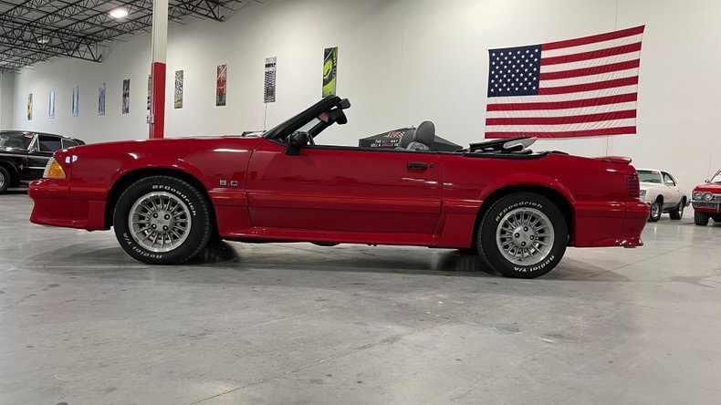 Cabriolet in Grand Rapids, MI, United States 2 - 13228968
