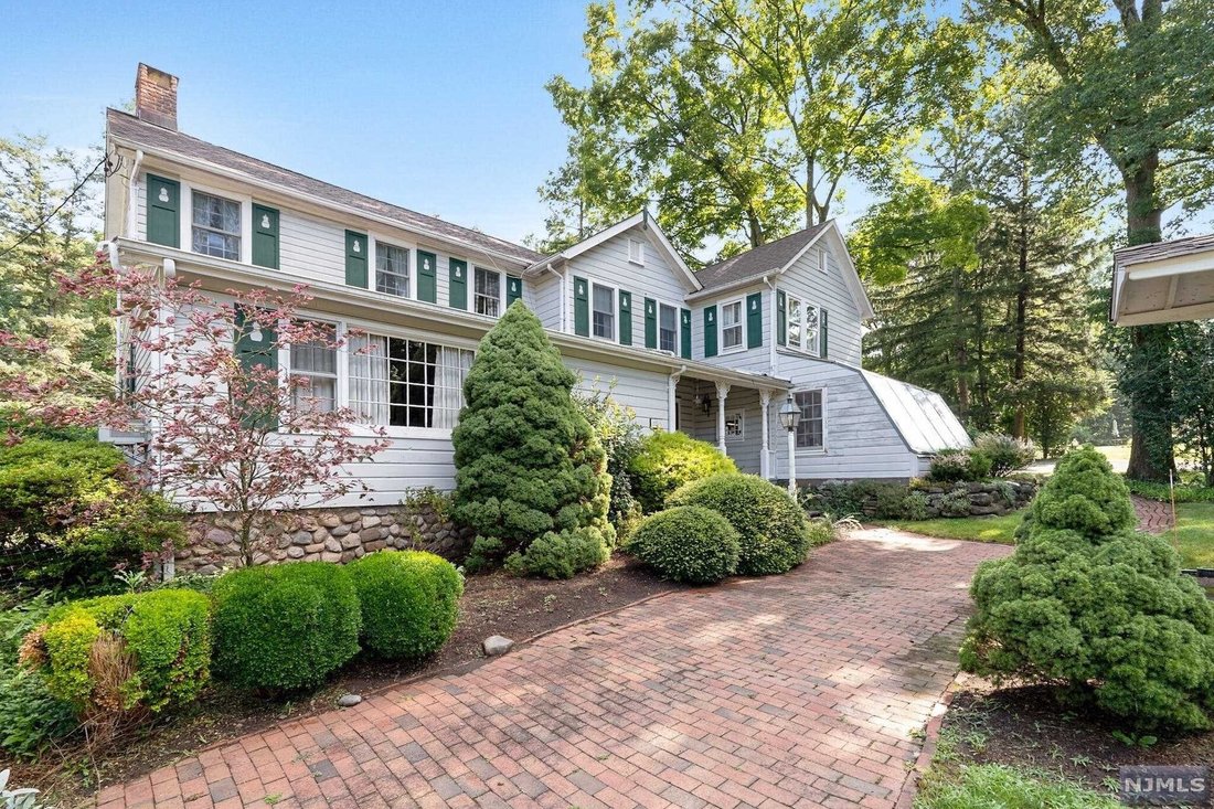108 East Saddle River Road In Saddle River, Nj, United States For Sale