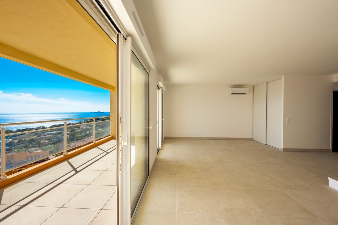 Duplex In Ajaccio, Corsica, France For Sale (13230012)