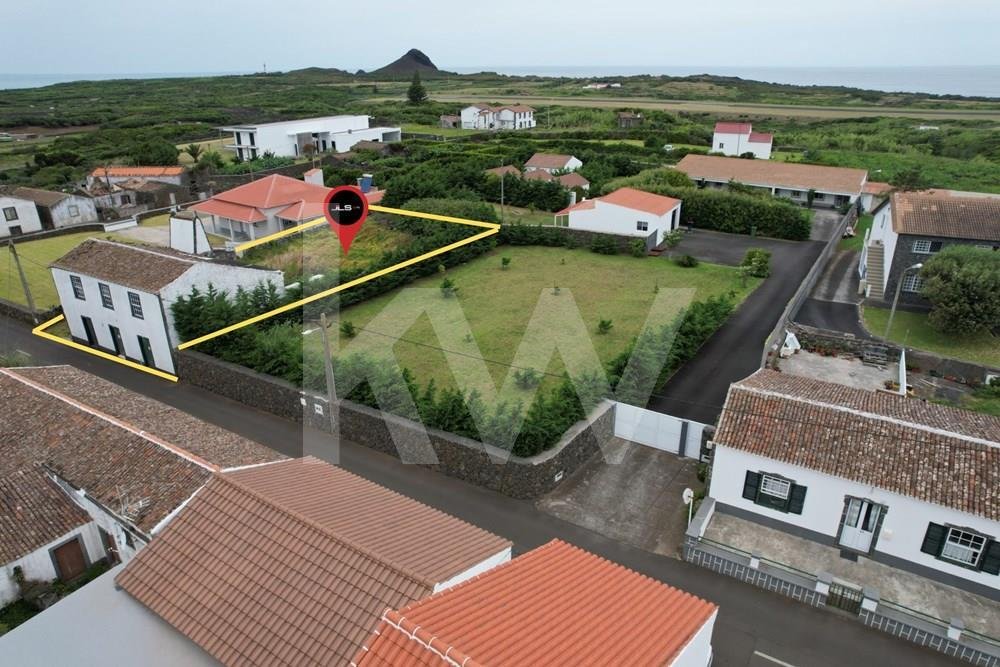 Moradia Isolada Para Recuperar Na Ilha Da Graciosa, In Dores, Azores