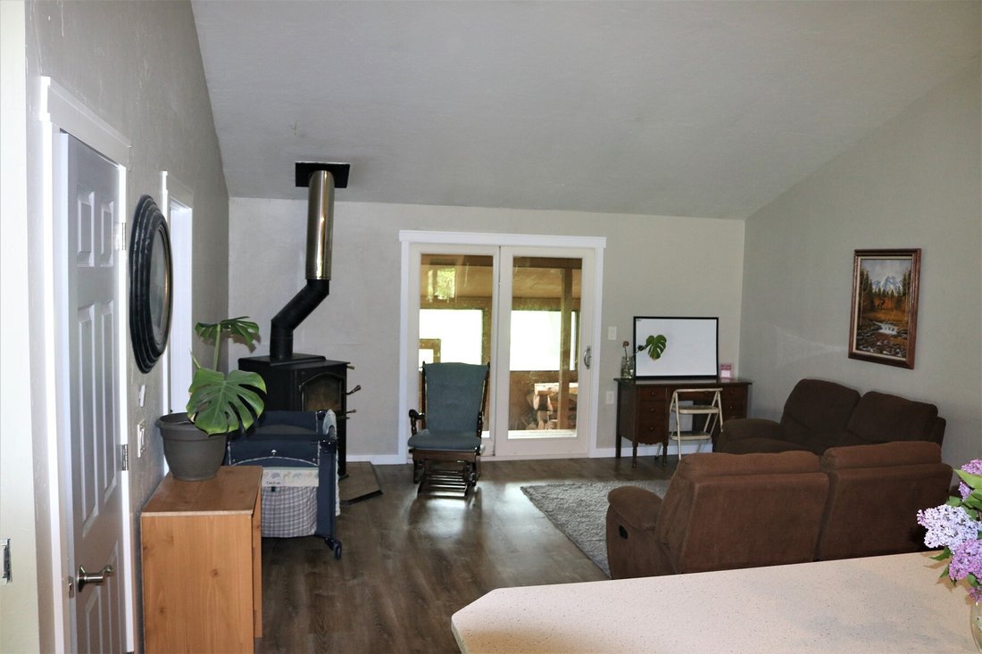 1926 Kendall Rd In Priest River, Idaho, United States For Sale (13227786)