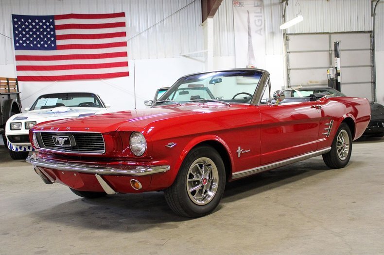 Cabriolet in Grand Rapids, MI, United States 1 - 13228987