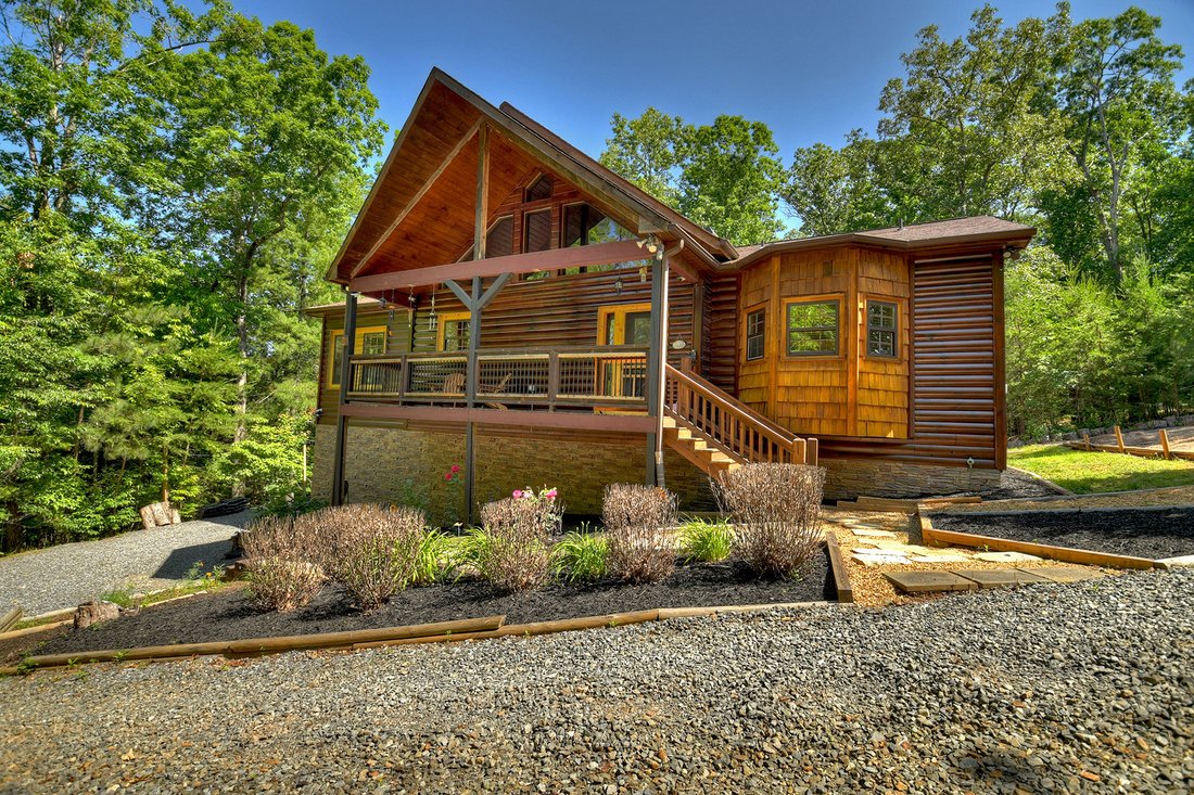 Majestic Mountain Home In Mineral Bluff, United States For Sale (13230144)