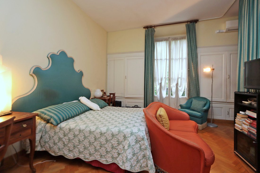 Prestigious Apartment In Florence In Florence, Tuscany, Italy For Sale