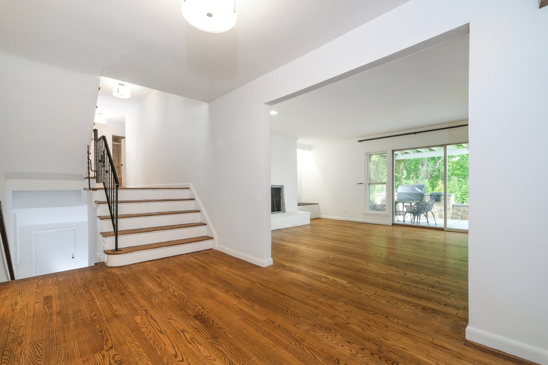 189 Mamaroneck Road In Scarsdale, New York, United States For Sale