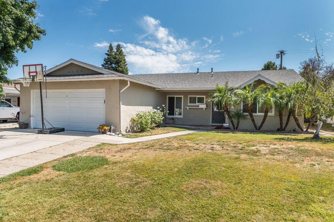 Coveted Southern California Lifestyle In Bell Canyon, California