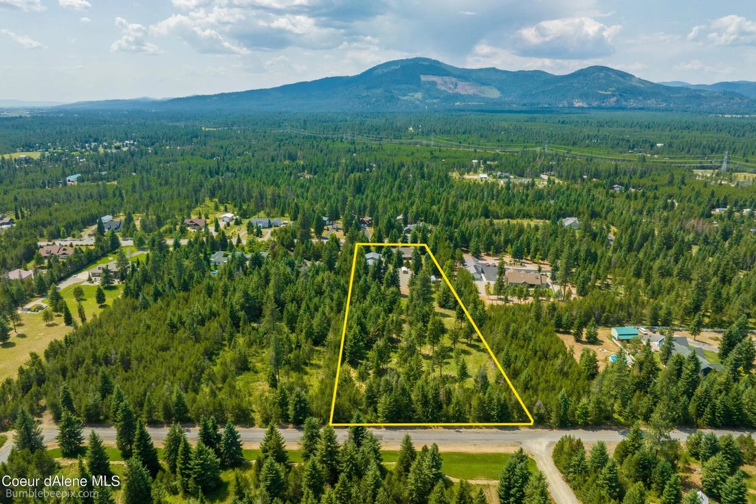 The Epitome Of North Idaho Living In Rathdrum, Idaho, United States For