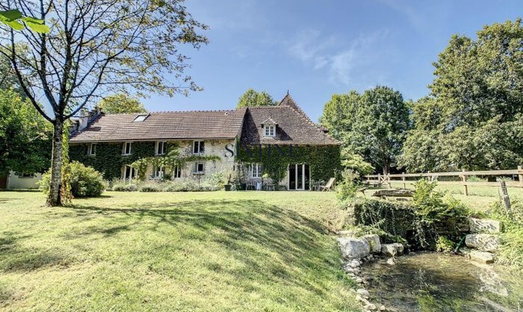 Bouvesse Quirieu Ancienne In Bouvesse Quirieu, Auvergne Rhône Alpes