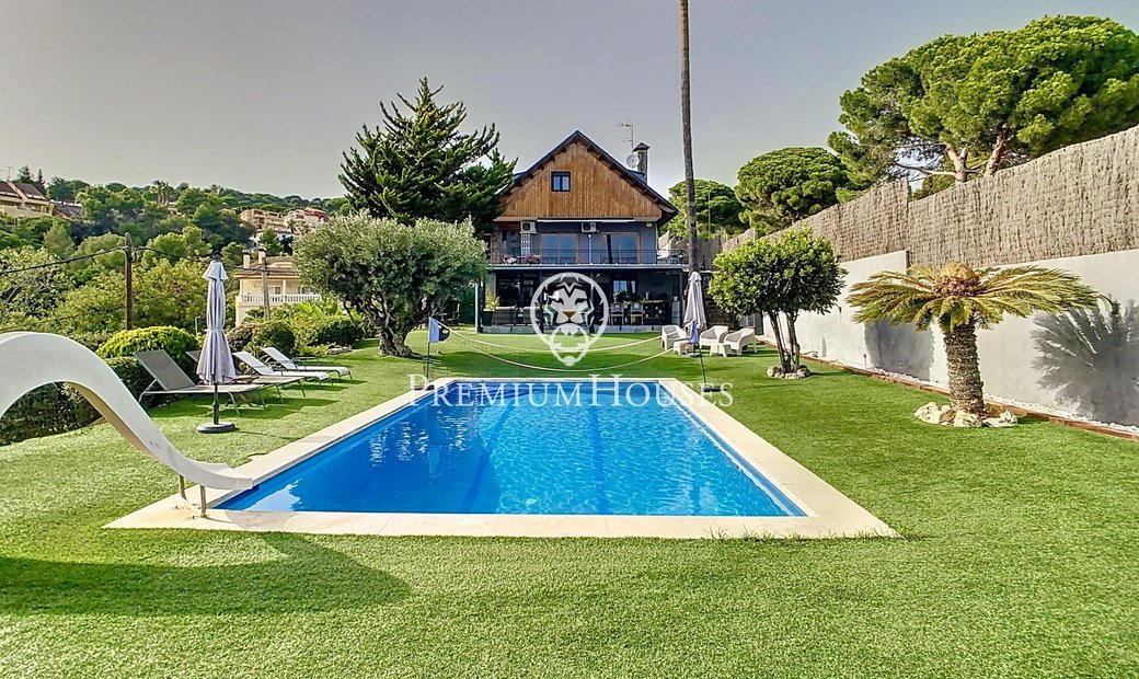 Mataró Villa In Barcelona, Catalonia, Spain For Sale (13214724)