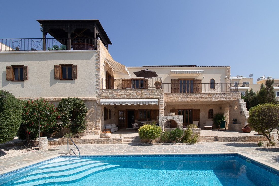 Villa in Paphos, Paphos, Cyprus 2 - 13231125