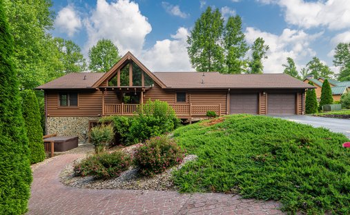 Casa a Hendersonville, Carolina del Nord, Stati Uniti 1