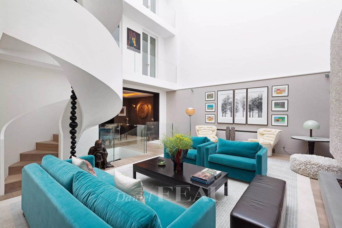House in Paris, Île-de-France, France 2 - 13236023