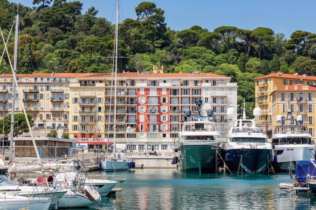 Apartment in Le Port, Nice, France 1 - 13237624