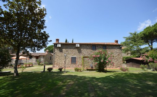 Villa a Tuoro sul Trasimeno, Umbria, Italia 1