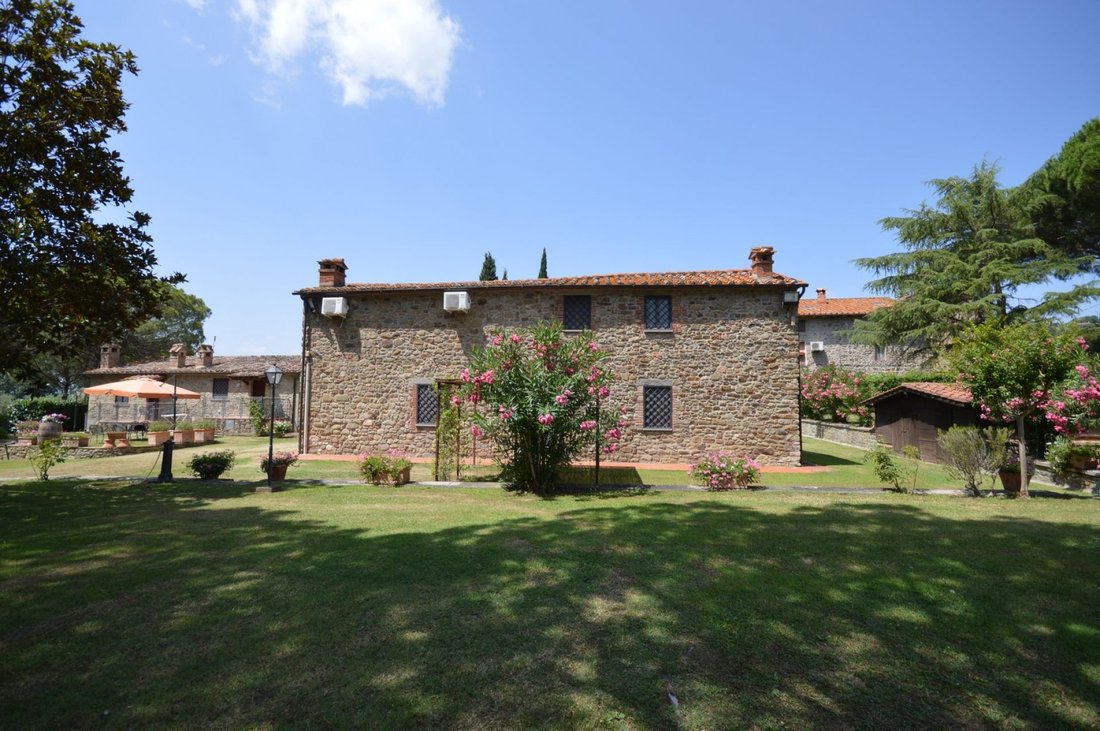 Villa in Tuoro sul Trasimeno, Umbria, Italy 2 - 13237904