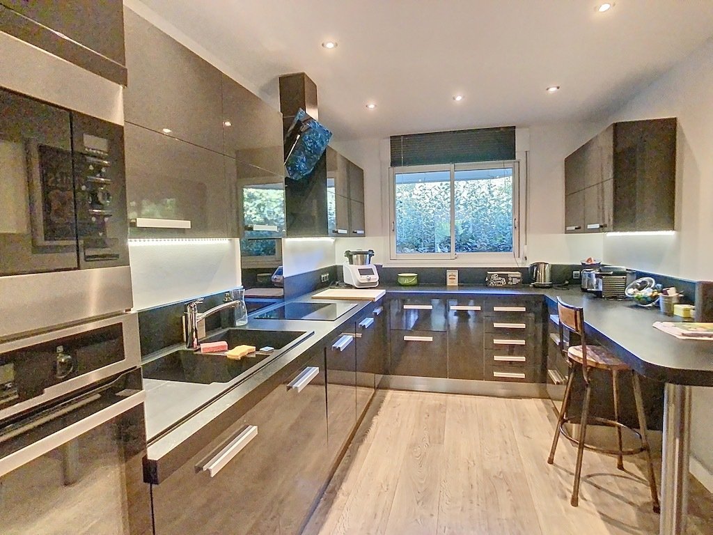 Appartement Rez De Jardin 80 M2 2 In écully, Auvergne Rhône Alpes