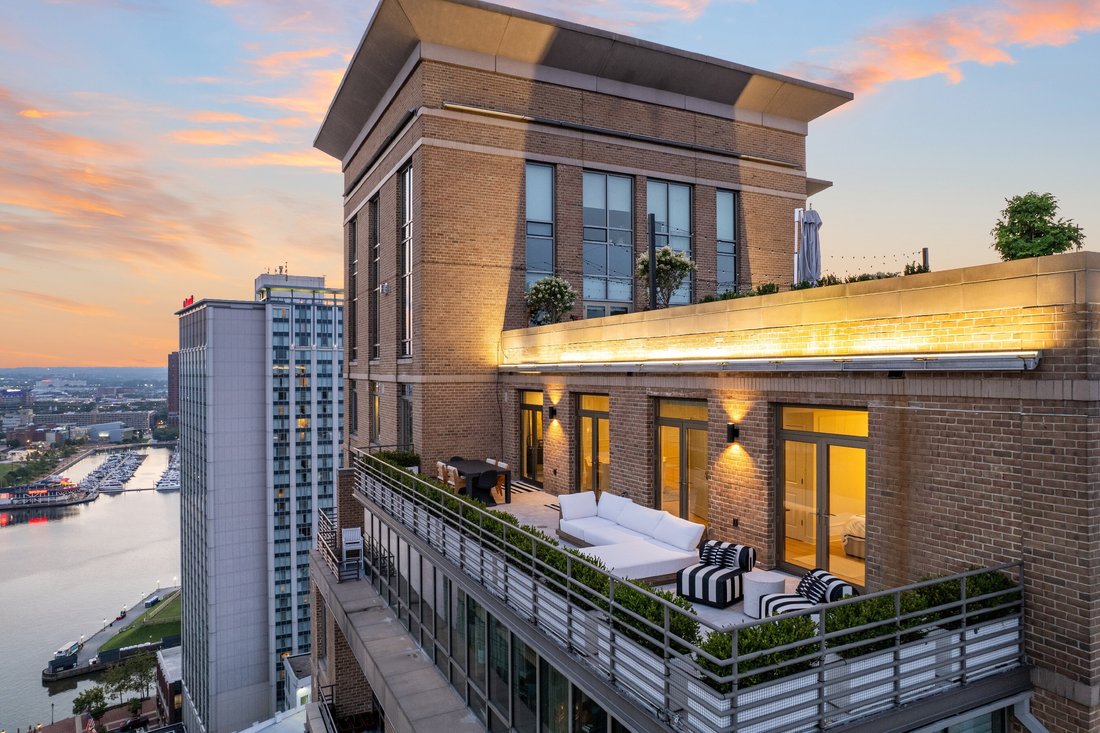 View of Howard Schultz spends $44M for a Florida penthouse