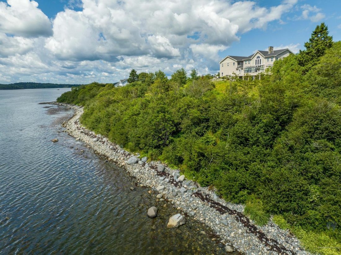 5 Bedrooms Single Family Detached In Machiasport, Maine, United States