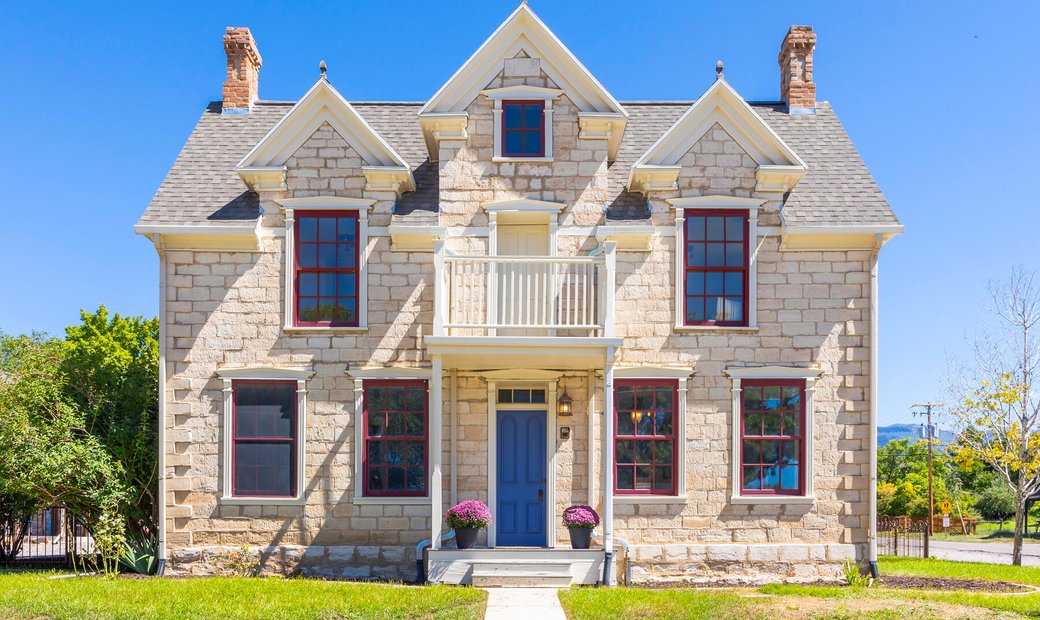 Historic Farmhouse, Barn & Acreage In Popular In Chester, Utah, United