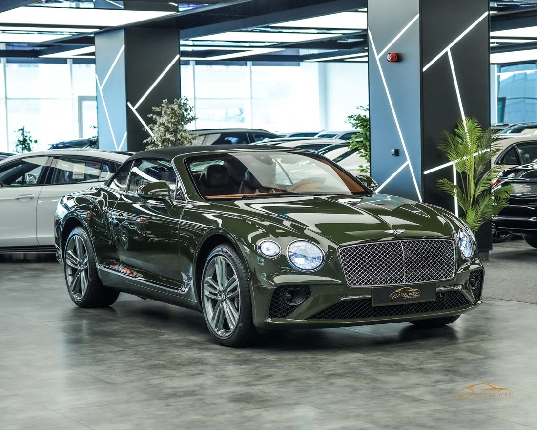 Cabriolet in Dubai, Dubai, United Arab Emirates 2 - 13243815
