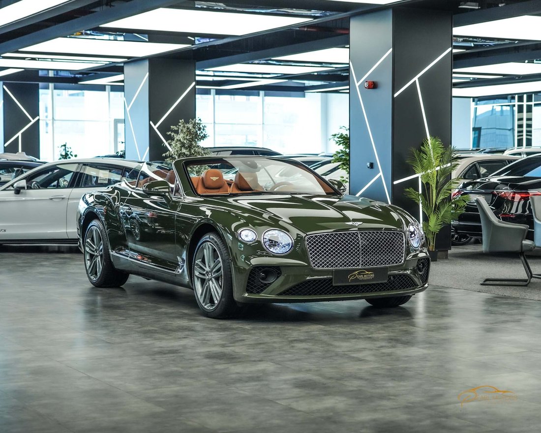 Cabriolet in Dubai, Dubai, United Arab Emirates 1 - 13243815