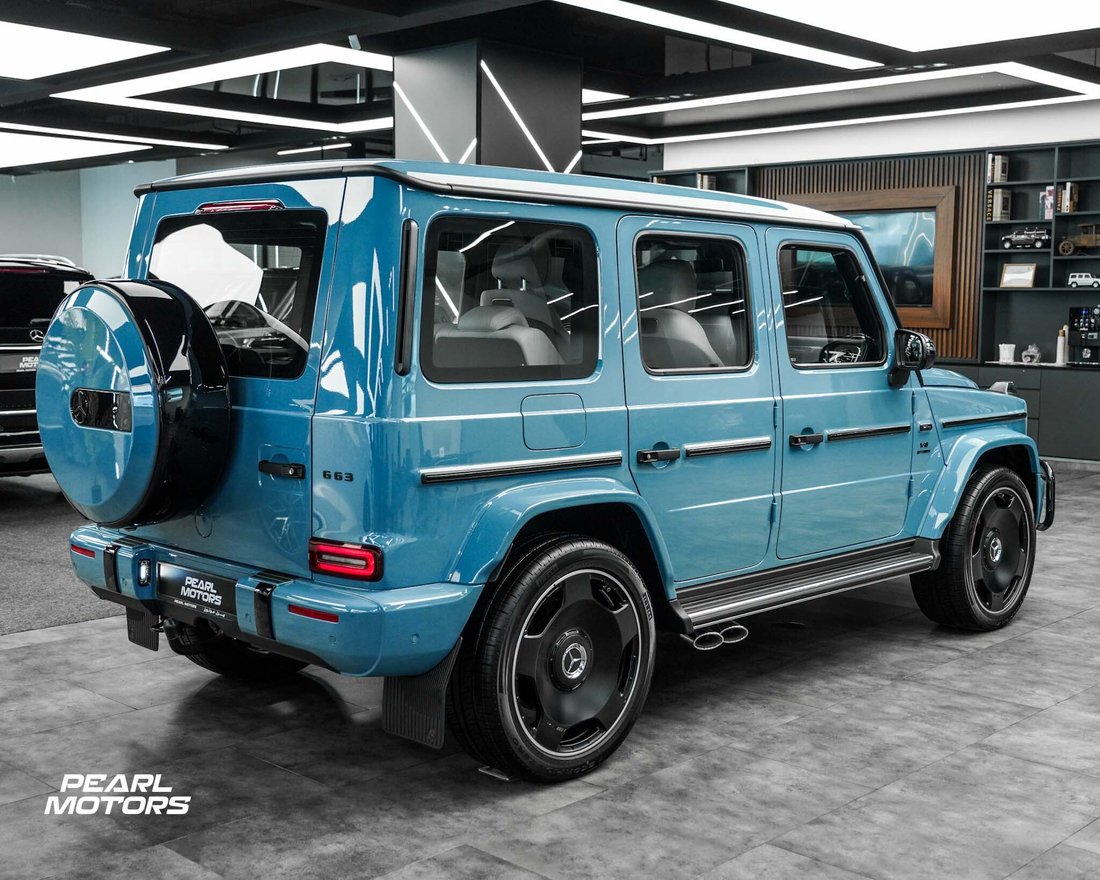 Suv in Dubai, Dubai, United Arab Emirates 5 - 13243812