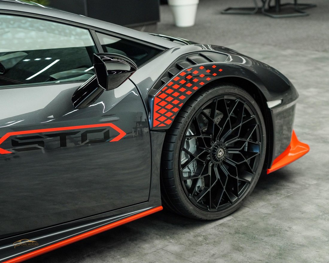 Race Car in Dubai, Dubai, United Arab Emirates 4 - 13243632