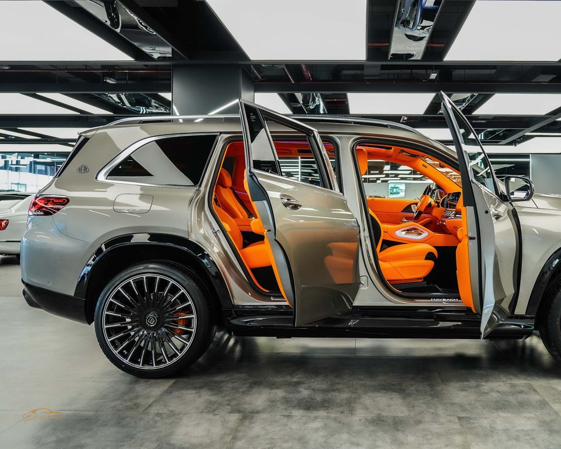 Suv in Dubai, Dubai, United Arab Emirates 4 - 13243808