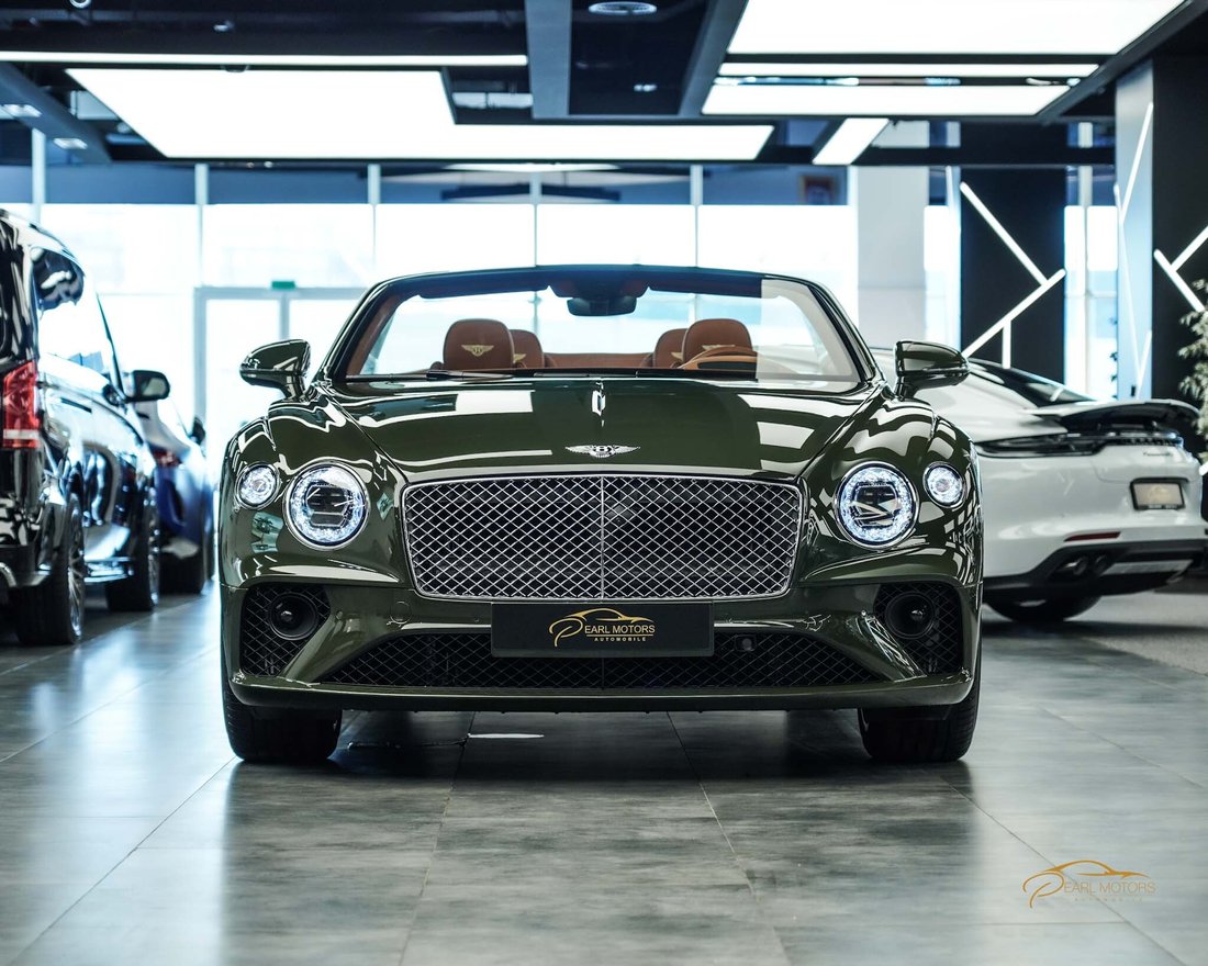Cabriolet in Dubai, Dubai, United Arab Emirates 3 - 13243815