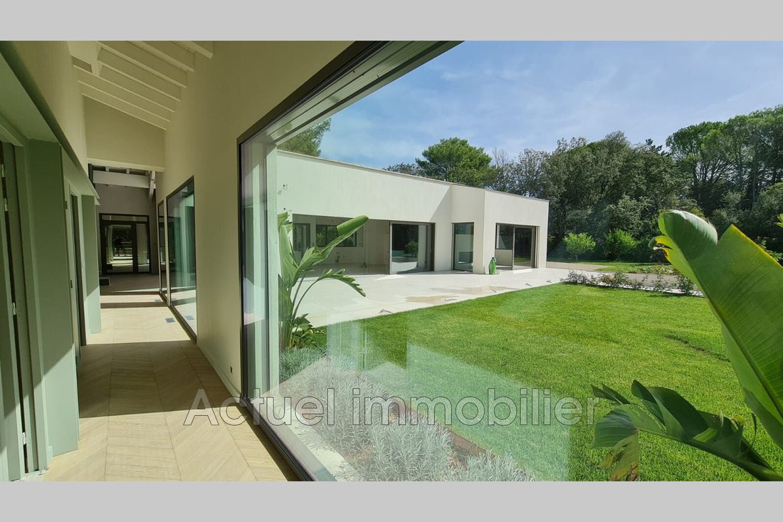 Villa in Mazenod-Bellevue-Saint Donat-Banon, Aix-en-Provence, France 4 - 12627704