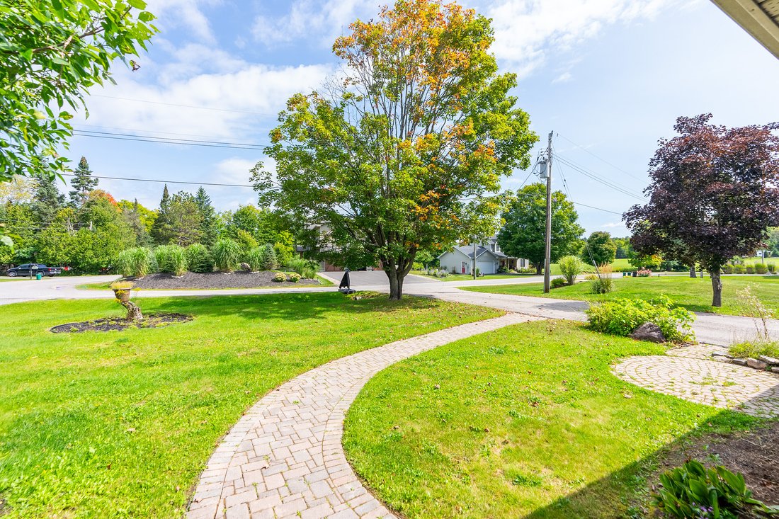 House in Huntsville, Ontario, Canada 4 - 13239179