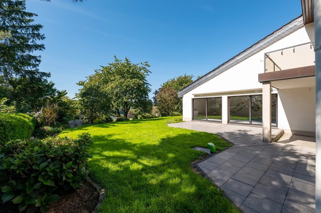 Spacious Villa With Swimming Pool In Hermeskeil, Rhineland Palatinate