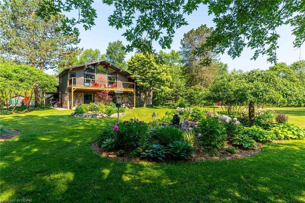 Captivating Two Story Home With Modern And Rustic In Elora, Ontario
