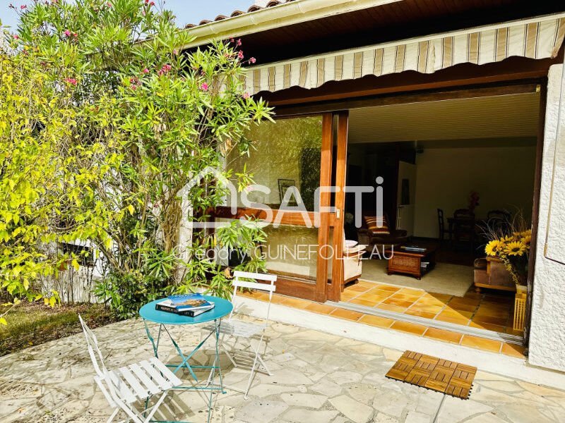 Maison D'architecte / Familliale In Mérignac, Nouvelle Aquitaine