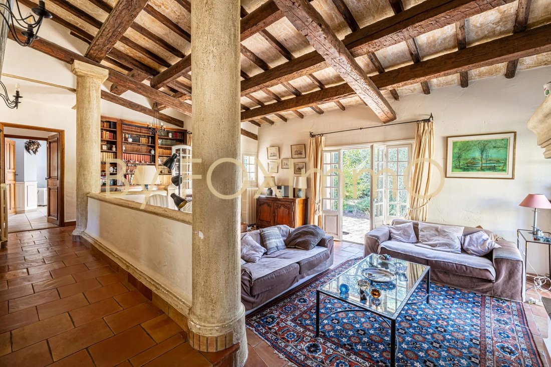 Provençal Standalone In La Colle Sur Loup, Provence Alpes Côte D'azur