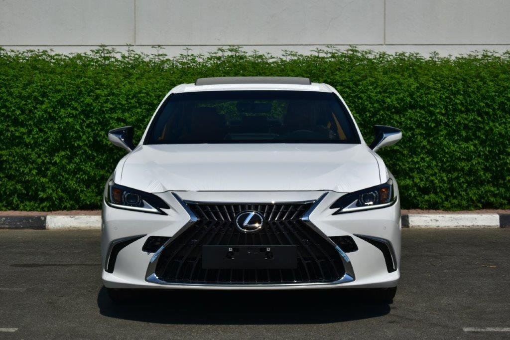 Sedan in Dubai, Dubai, United Arab Emirates 1 - 13247297