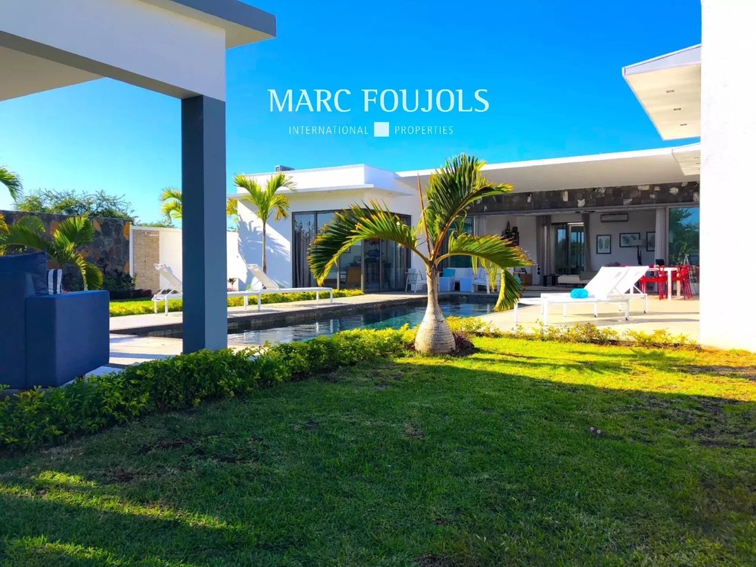 Villa Hermes No.17 In Dubreuil, Moka District, Mauritius For Sale
