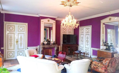 Castle for Sale in Moissac, Occitanie, France