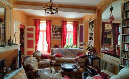 Castle for Sale in Moissac, Occitanie, France